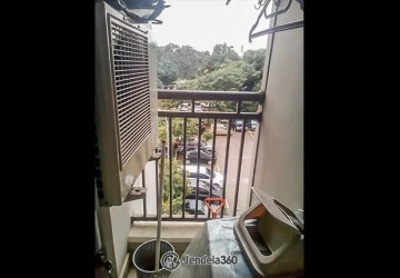 Balcony Low Floor 3BR Apartment with Jalan View at Kalibata City Apartment