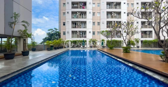 Swimming Pool - Oak Tower Apartment