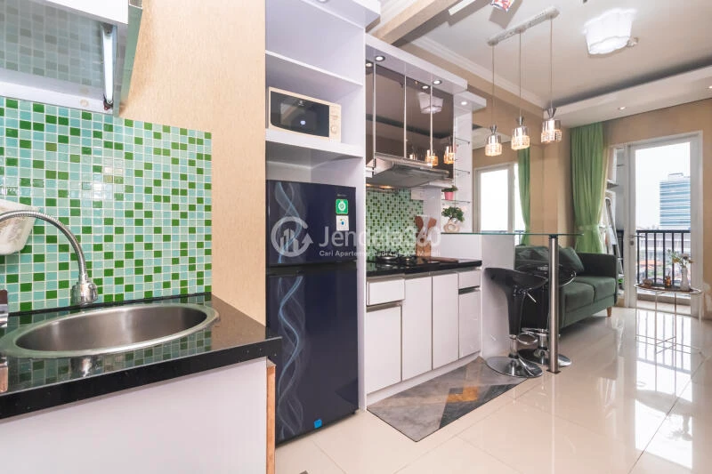 Kitchen Signature Park Grande 2BR Fully Furnished