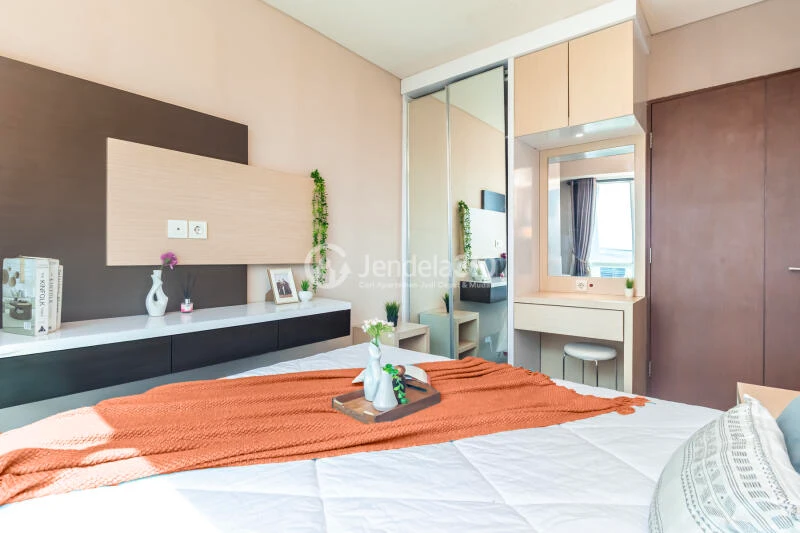 Bedroom Low Floor 1BR Apartment with City View at Callia Apartment