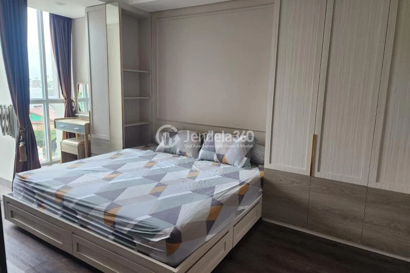 Bedroom 1BR Apartment with City view View at Arandra Residence