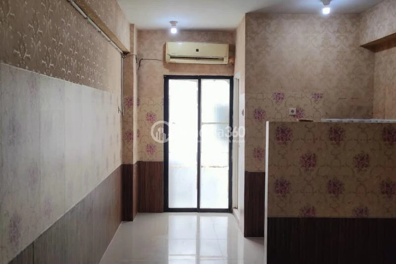 Bedroom Modern Studio Apartment at Casablanca East Residence Low Floor
