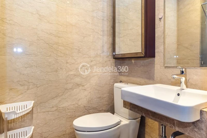 Bathroom Menteng Park Studio Fully Furnished
