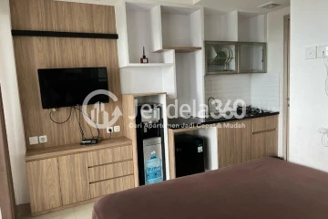 Kitchen Low Floor Studio Apartment with City View at Taman Melati Sinduadi Apartment