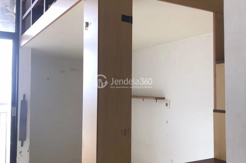 Bedroom Studio Apartment with  View at Dave Apartment