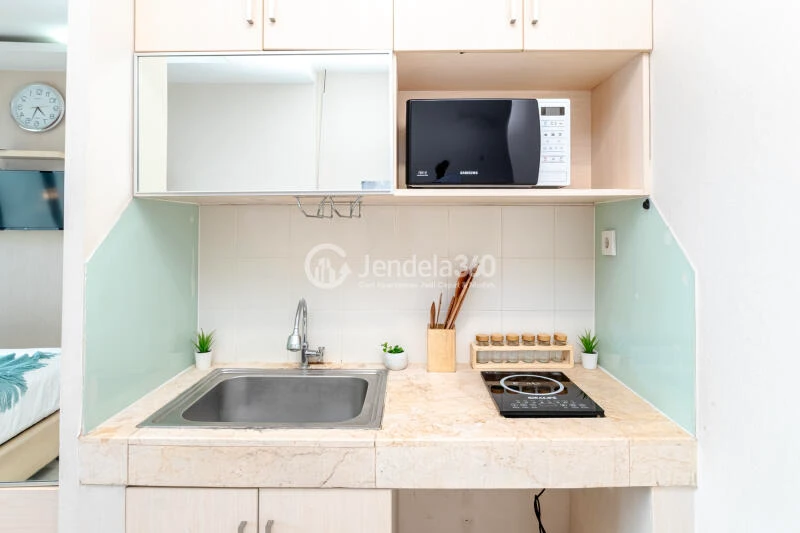Kitchen Middle Floor Studio Apartment with  View at Cervino Village