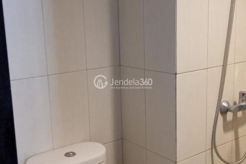 Bathroom Studio Cinere Terrace Suites Apartment at Low Floor