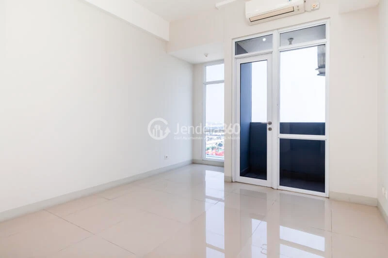 Bedroom Studio Vasanta Innopark Apartment at Tower Botan