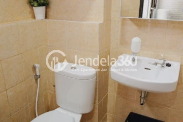 Bathroom 1BR Kebagusan City Apartment at Tower B Royal