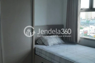 Bedroom Homey 1BR Apartment at Springwood Residence Tower A