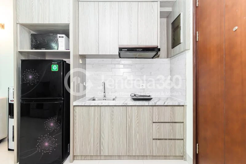 Kitchen High Floor 1BR Apartment with City View at U Residence Karawaci