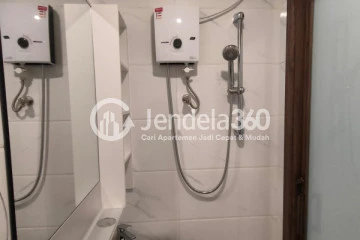 Bathroom Studio Sky House Alam Sutera Apartment at High Floor