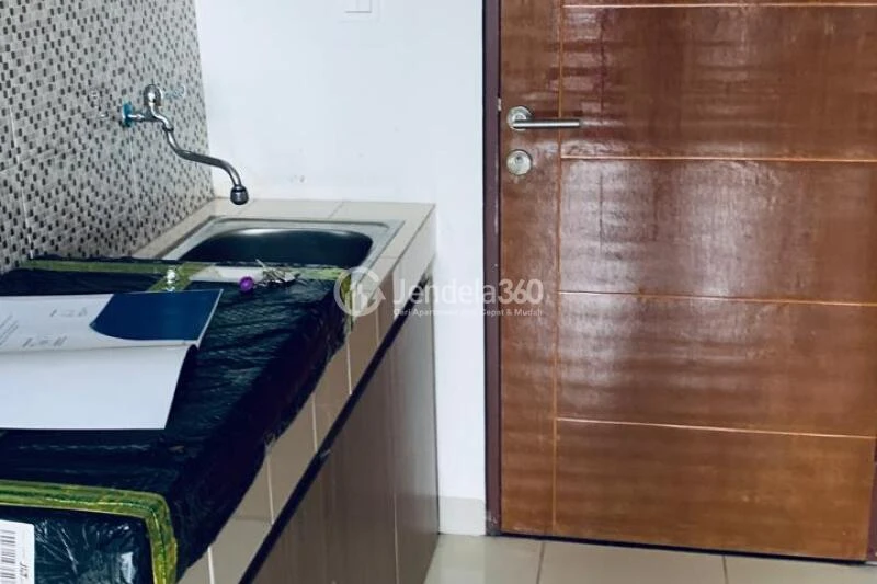 Kitchen Studio Apartment with  View at Dave Apartment