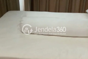 Bedroom Middle Floor 1BR Apartment with City View at Green Sedayu Apartment