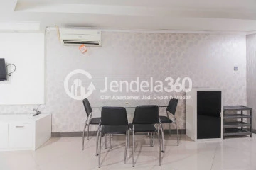 Dining Room 2BR Green Central City Apartment at High Floor