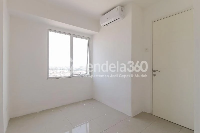 Bedroom 1 Well Located 2BR Apartement at Bassura City 15 Mins to AEON JGC, Non Furnished