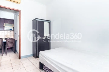 Bedroom 2 High Floor 2BR Apartment with City View at Mediterania Garden Residence 1