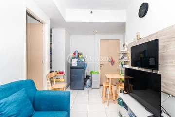 Living Room Cozy 3BR Apartment Low Floor with City View at Kota Ayodhya Apartment