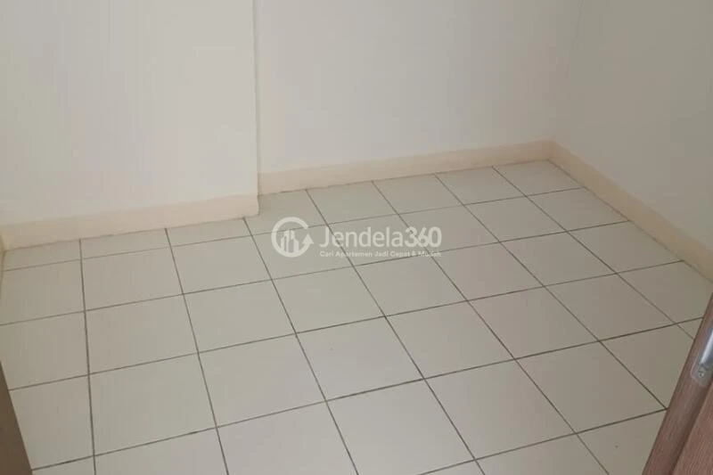 Bedroom 2 Elegant 2BR Apartment Middle Floor with Boulevard View at Podomoro Golf View Apartment