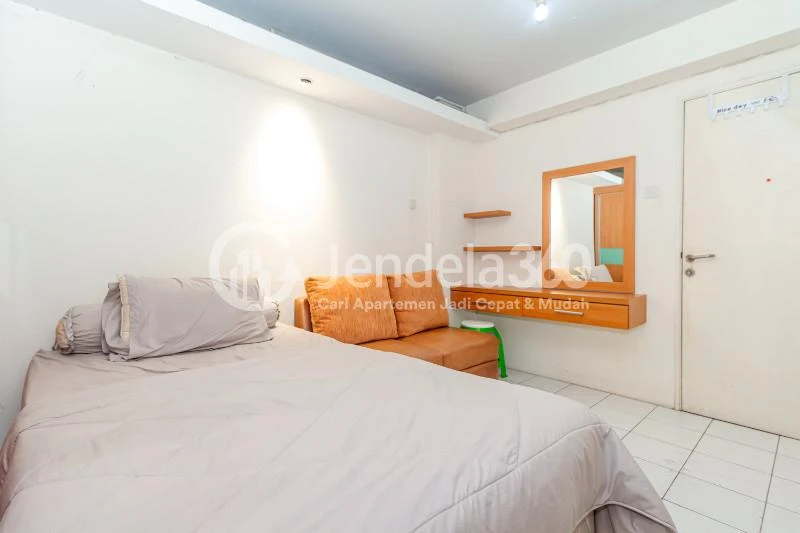 Bedroom Studio Kalibata City Apartment at Tower Borneo
