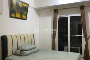 Bedroom Simply Look Studio Apartment at Sunter Park View Apartment Low Floor