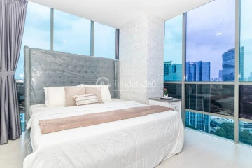 Bedroom 1 High Floor 4BR Apartment with City View at GP Plaza Apartment
