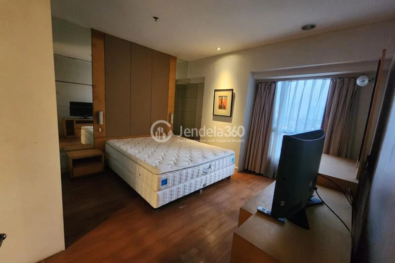 Bedroom 1 2BR Apartment with City View at Somerset Permata Berlian Residence