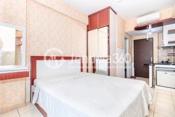Bedroom Low Floor Studio Apartment with Jalan parkir View at Puri Park View Apartment