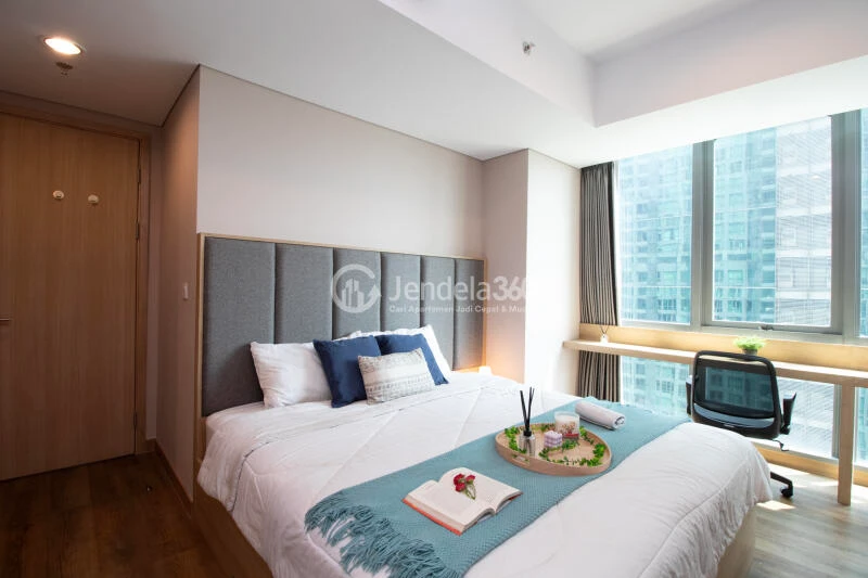 Bedroom Relaxed 3BR Apartment High Floor with City View at Holland Village Apartment