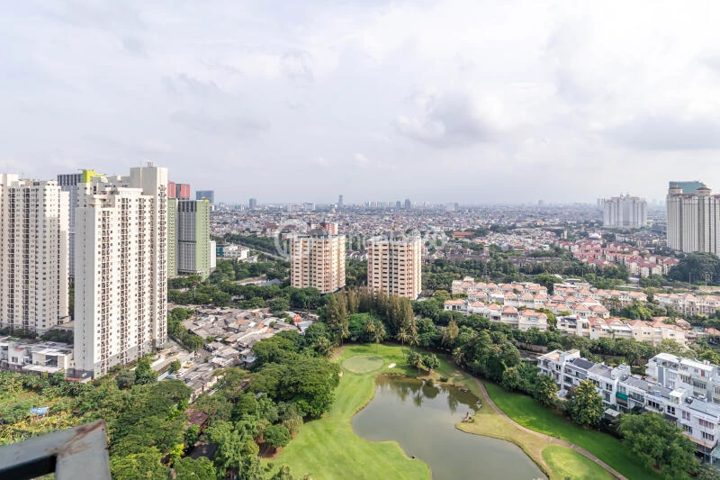 Balcony Top Floor Homey 1BR Apartment at The Mansion Kemayoran Bougenville