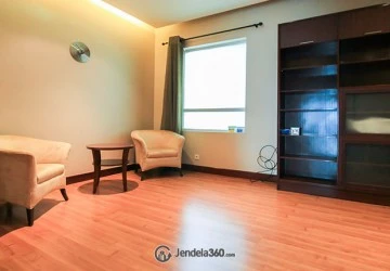 Bedroom Relaxed 3BR Apartment at Pakubuwono Residence Tower Basswood