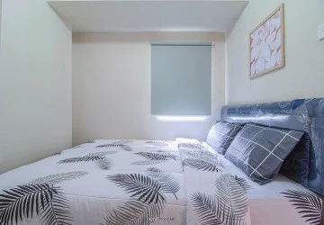 Bedroom 1 Low Floor 2BR Apartment with City View at Green Palm Residence