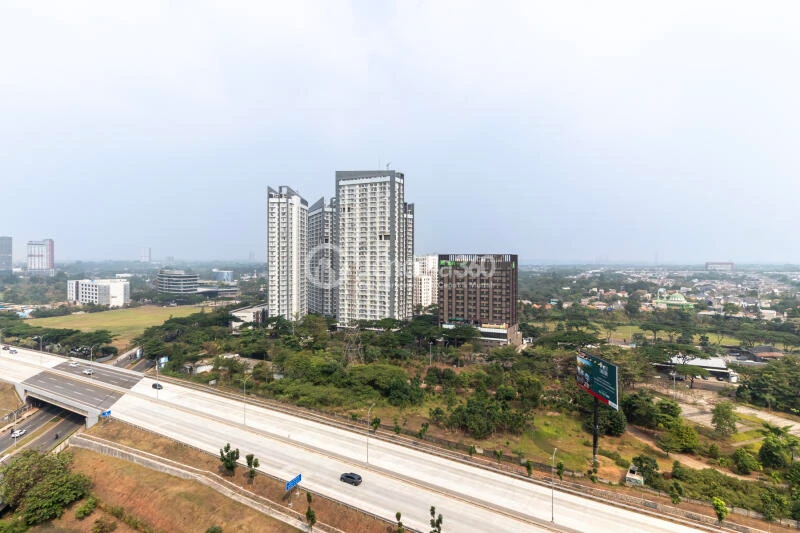 Balcony Studio Sky House BSD Apartment at Tower Leonie