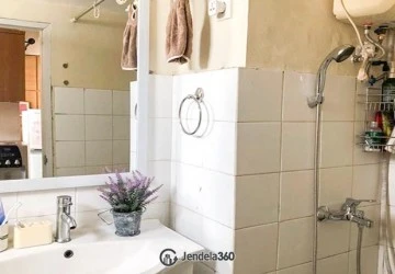 Bathroom Kebagusan City Apartment 1BR View City