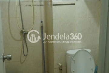 Bathroom Spotless Studio Apartment Middle Floor with Universitas Indonesia View at Park View Condominium