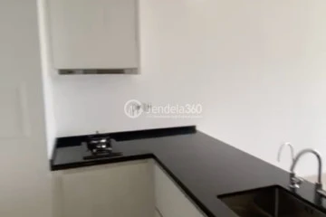 Kitchen High Floor 1BR Apartment with City View at Branz BSD Apartment