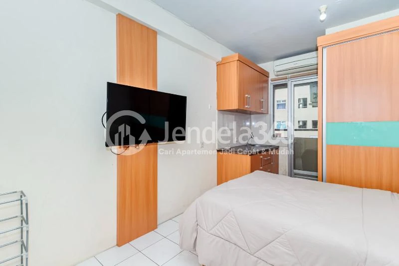 Bedroom Studio Kalibata City Apartment at Tower Borneo