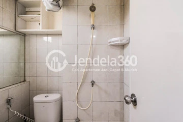 Bathroom Compact Studio Apartment with Relaxing Thematic Park at Bintaro Park View