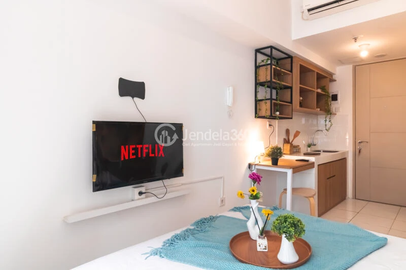 Bedroom Studio Apartment with City View at Tokyo Riverside Apartment
