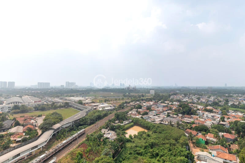 Balcony Middle Floor Studio Apartment with  View at Serpong Garden Apartment