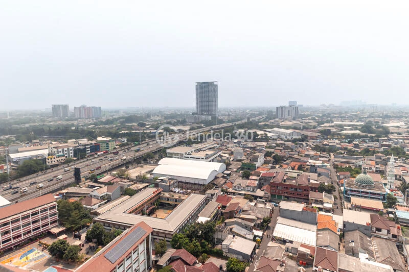 Balcony Studio Puri Orchard Apartment at Tower Orange Groove