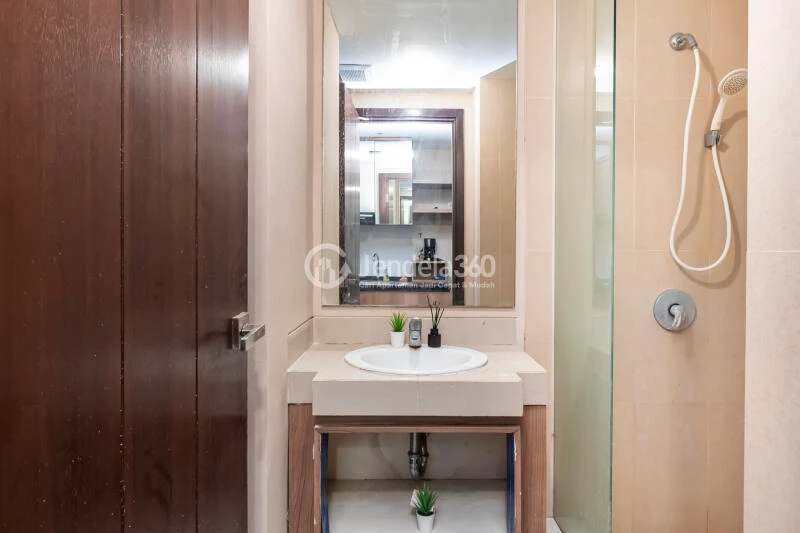 Bathroom Homey Studio Apartment at U Residence Karawaci Low Floor