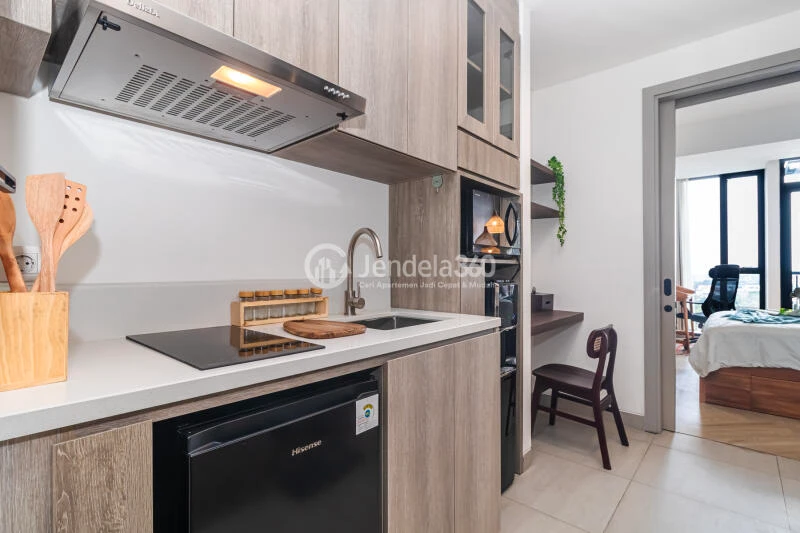 Kitchen 1BR Fatmawati City Center Apartment at Tower Victoria