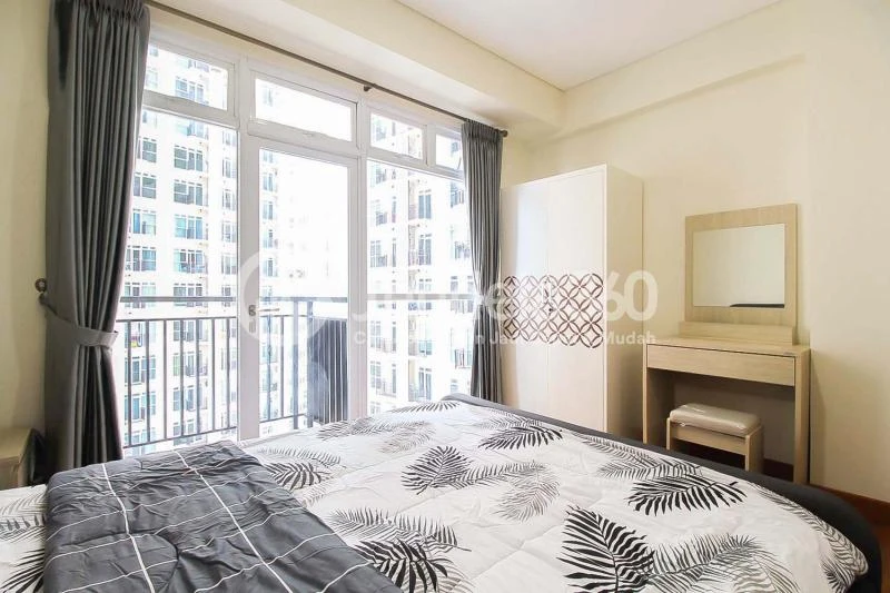 Bedroom Modest 1BR Apartment with Spa & Fitness Center at Puri Orchard Apartment