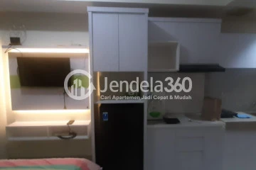 Kitchen Trendy Studio Apartment at Evenciio Apartment Tower 1