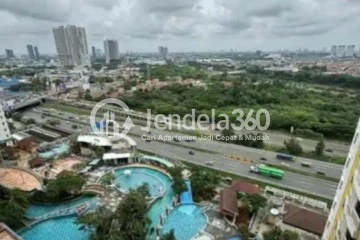 Balcony High Floor 2BR Apartment with City View at Great Western Resort