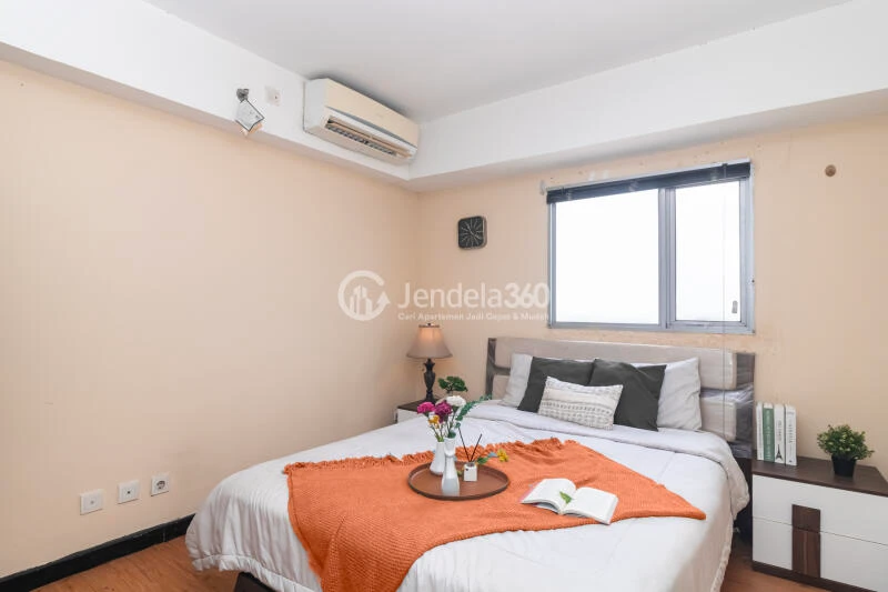 Bedroom 1BR Apartment with City View at The Wave Apartment