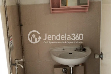 Bathroom Green Palm Residence Studio Fully Furnished