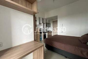 Bedroom Low Floor Studio Apartment with City View at Taman Melati Sinduadi Apartment