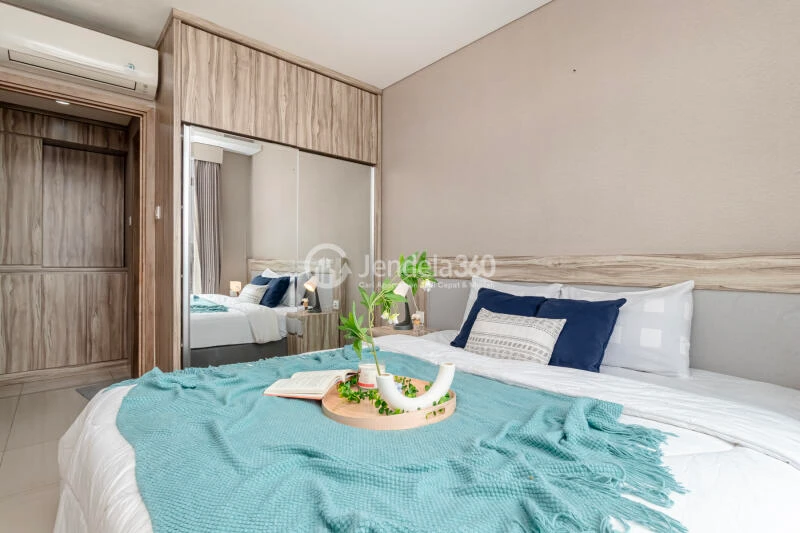 Bedroom Low Floor 1BR Apartment with City View at Pejaten Park Residence